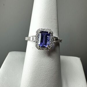 NWT 14kt white gold, 1.21ct Tanzanite and .35ctw natural diamond ring!
